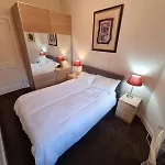 Central 10 Min Walk 2 Royal Mile